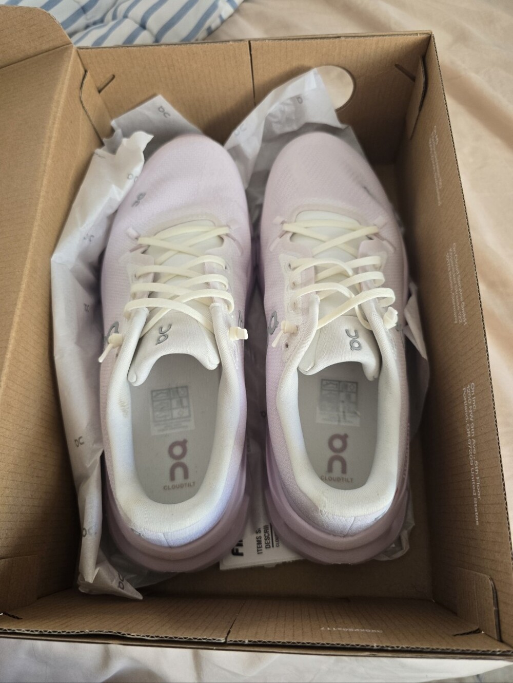 On Running Women's Cloudswift Lace-Up Sneakers in Pale Lavender and White
